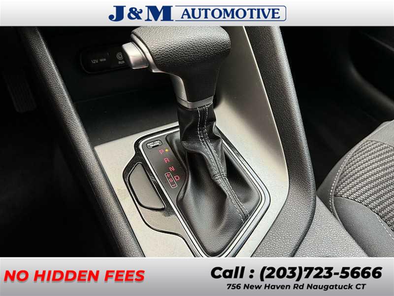 2017 Kia Niro LX, available for sale in Naugatuck, Connecticut | J&M Automotive Sls&Svc LLC. Naugatuck, Connecticut 2017 Kia Niro LX, available for sale in Naugatuck, Connecticut | J&M Automotive Sls&Svc LLC. Naugatuck, Connecticut
