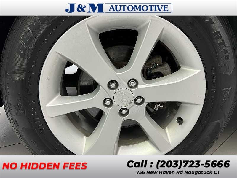 2013 Subaru Outback 2.5i Premium, available for sale in Naugatuck, Connecticut | J&M Automotive Sls&Svc LLC. Naugatuck, Connecticut 2013 Subaru Outback 2.5i Premium, available for sale in Naugatuck, Connecticut | J&M Automotive Sls&Svc LLC. Naugatuck, Connecticut