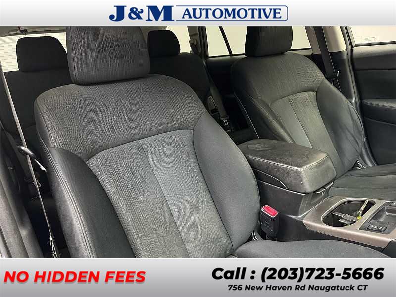 2013 Subaru Outback 2.5i Premium, available for sale in Naugatuck, Connecticut | J&M Automotive Sls&Svc LLC. Naugatuck, Connecticut 2013 Subaru Outback 2.5i Premium, available for sale in Naugatuck, Connecticut | J&M Automotive Sls&Svc LLC. Naugatuck, Connecticut