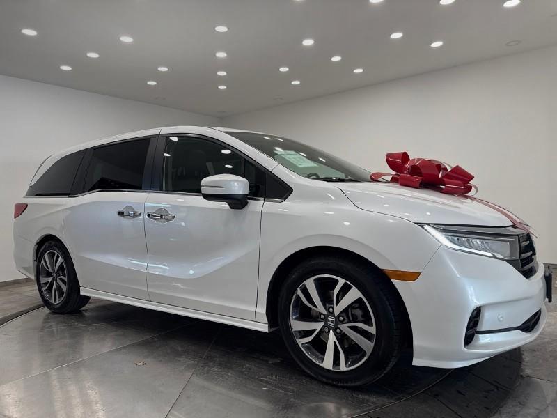 2022 Honda Odyssey Touring, available for sale in Maple Shade, New Jersey | Car Revolution. Maple Shade, New Jersey