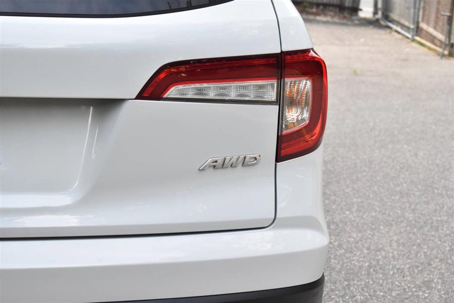 2020 Honda Pilot LX AWD 4dr SUV, available for sale in Great Neck, New York | Camy Cars. Great Neck, New York 2020 Honda Pilot LX AWD 4dr SUV, available for sale in Great Neck, New York | Camy Cars. Great Neck, New York