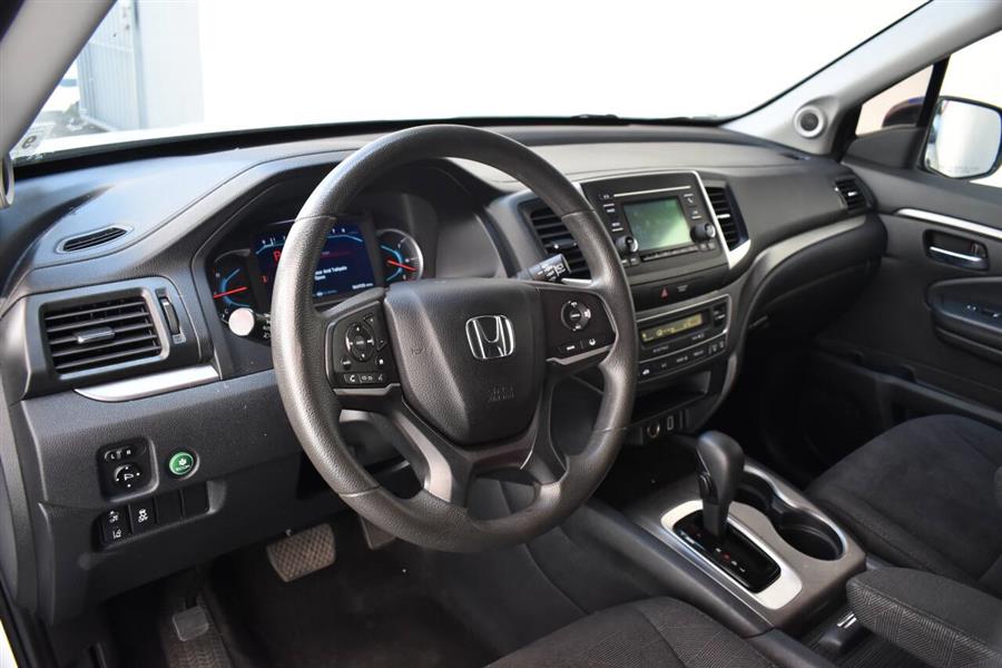 2020 Honda Pilot LX AWD 4dr SUV, available for sale in Great Neck, New York | Camy Cars. Great Neck, New York 2020 Honda Pilot LX AWD 4dr SUV, available for sale in Great Neck, New York | Camy Cars. Great Neck, New York