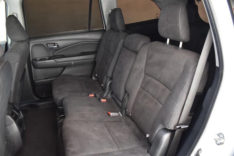2020 Honda Pilot LX AWD 4dr SUV, available for sale in Great Neck, New York | Camy Cars. Great Neck, New York 2020 Honda Pilot LX AWD 4dr SUV, available for sale in Great Neck, New York | Camy Cars. Great Neck, New York