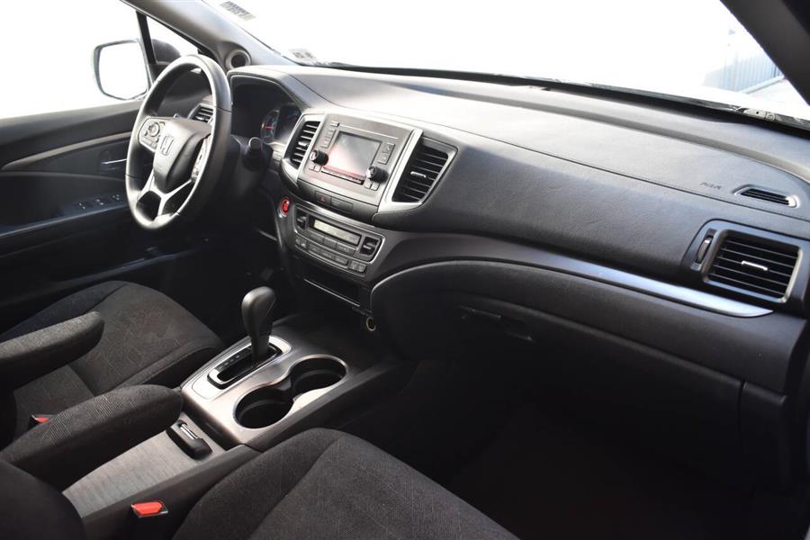2020 Honda Pilot LX AWD 4dr SUV, available for sale in Great Neck, New York | Camy Cars. Great Neck, New York 2020 Honda Pilot LX AWD 4dr SUV, available for sale in Great Neck, New York | Camy Cars. Great Neck, New York