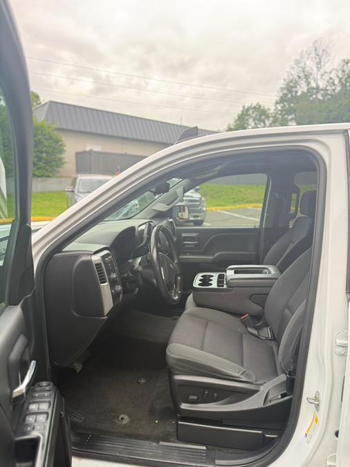 2018 Chevrolet Silverado 1500 4WD Double Cab 143.5" LT w/1LT, available for sale in Windsor Locks, Connecticut | JANNA MOTORS LLC. Windsor Locks, Connecticut 2018 Chevrolet Silverado 1500 4WD Double Cab 143.5" LT w/1LT, available for sale in Windsor Locks, Connecticut | JANNA MOTORS LLC. Windsor Locks, Connecticut