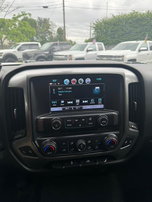 2018 Chevrolet Silverado 1500 4WD Double Cab 143.5" LT w/1LT, available for sale in Windsor Locks, Connecticut | JANNA MOTORS LLC. Windsor Locks, Connecticut 2018 Chevrolet Silverado 1500 4WD Double Cab 143.5" LT w/1LT, available for sale in Windsor Locks, Connecticut | JANNA MOTORS LLC. Windsor Locks, Connecticut