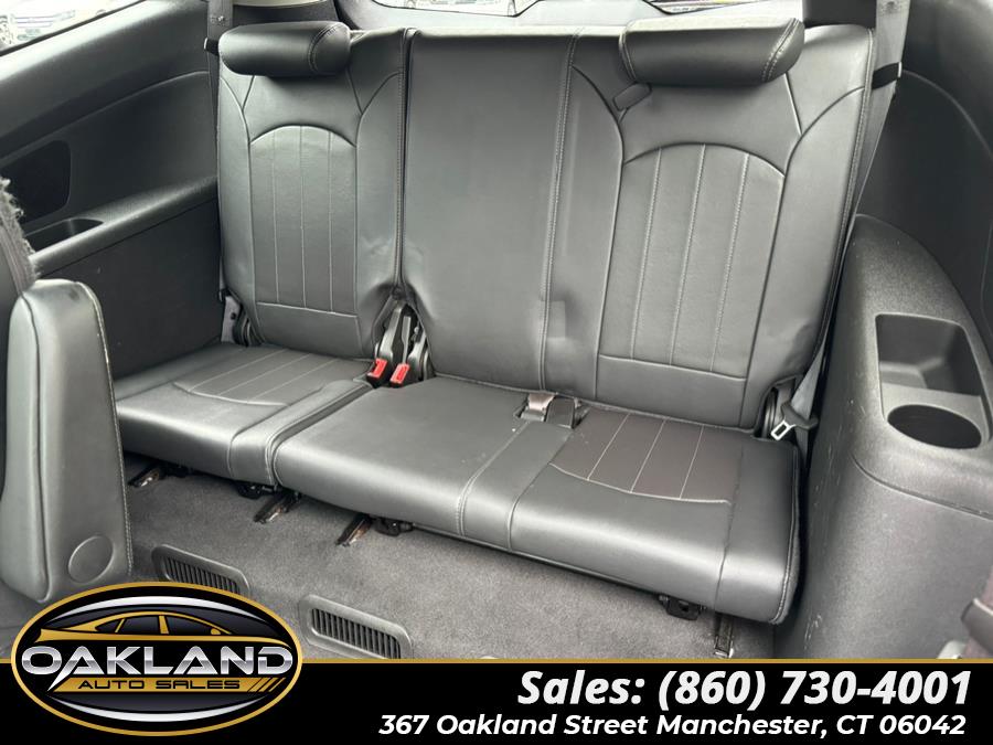 2014 Chevrolet Traverse AWD 4dr LTZ, available for sale in Manchester, Connecticut | Oakland Auto Sales. Manchester, Connecticut 2014 Chevrolet Traverse AWD 4dr LTZ, available for sale in Manchester, Connecticut | Oakland Auto Sales. Manchester, Connecticut