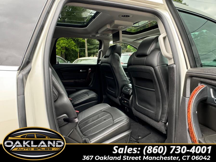 2014 Chevrolet Traverse AWD 4dr LTZ, available for sale in Manchester, Connecticut | Oakland Auto Sales. Manchester, Connecticut 2014 Chevrolet Traverse AWD 4dr LTZ, available for sale in Manchester, Connecticut | Oakland Auto Sales. Manchester, Connecticut