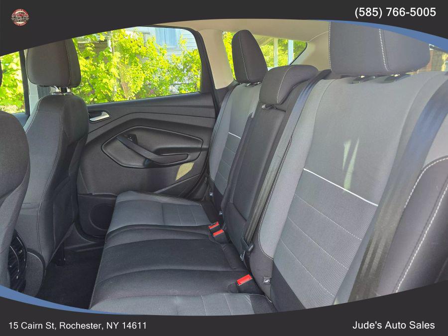 2015 Ford Escape SE Sport Utility 4D, available for sale in Wolcott, New York | Auto Hunter CNY. Wolcott, New York 2015 Ford Escape SE Sport Utility 4D, available for sale in Wolcott, New York | Auto Hunter CNY. Wolcott, New York