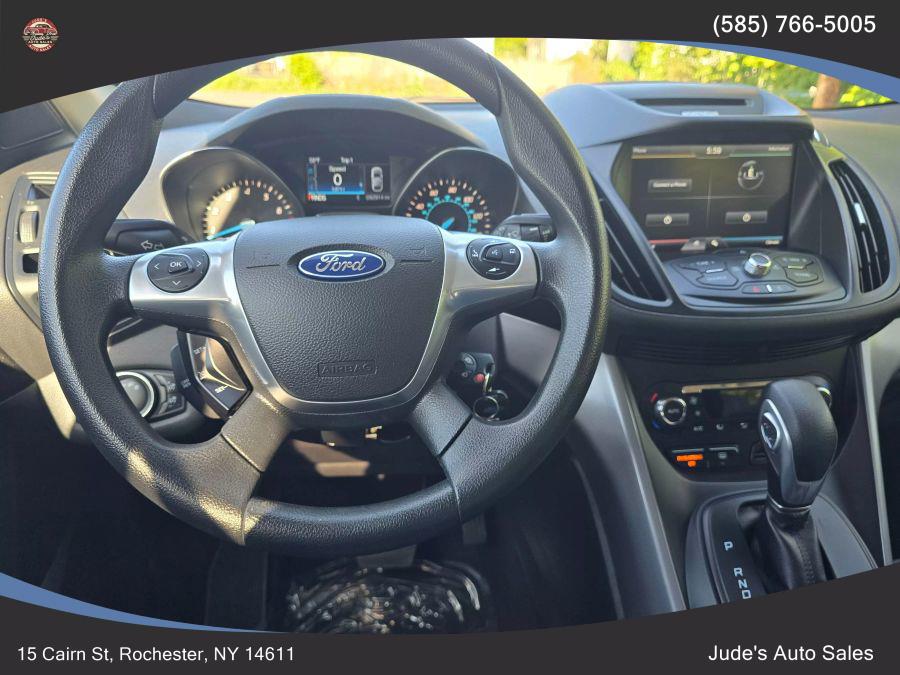 2015 Ford Escape SE Sport Utility 4D, available for sale in Wolcott, New York | Auto Hunter CNY. Wolcott, New York 2015 Ford Escape SE Sport Utility 4D, available for sale in Wolcott, New York | Auto Hunter CNY. Wolcott, New York