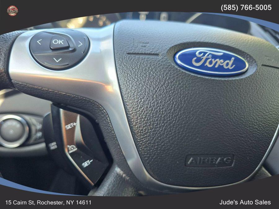 2015 Ford Escape SE Sport Utility 4D, available for sale in Wolcott, New York | Auto Hunter CNY. Wolcott, New York 2015 Ford Escape SE Sport Utility 4D, available for sale in Wolcott, New York | Auto Hunter CNY. Wolcott, New York