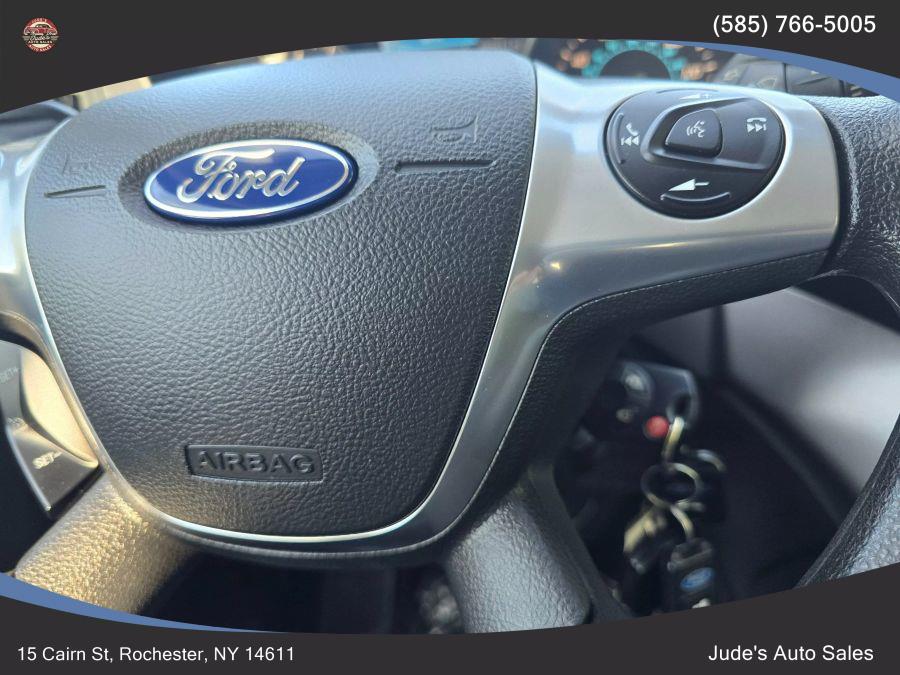 2015 Ford Escape SE Sport Utility 4D, available for sale in Wolcott, New York | Auto Hunter CNY. Wolcott, New York 2015 Ford Escape SE Sport Utility 4D, available for sale in Wolcott, New York | Auto Hunter CNY. Wolcott, New York
