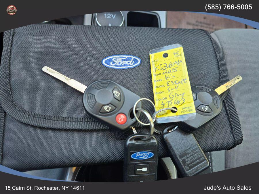 2015 Ford Escape SE Sport Utility 4D, available for sale in Wolcott, New York | Auto Hunter CNY. Wolcott, New York 2015 Ford Escape SE Sport Utility 4D, available for sale in Wolcott, New York | Auto Hunter CNY. Wolcott, New York