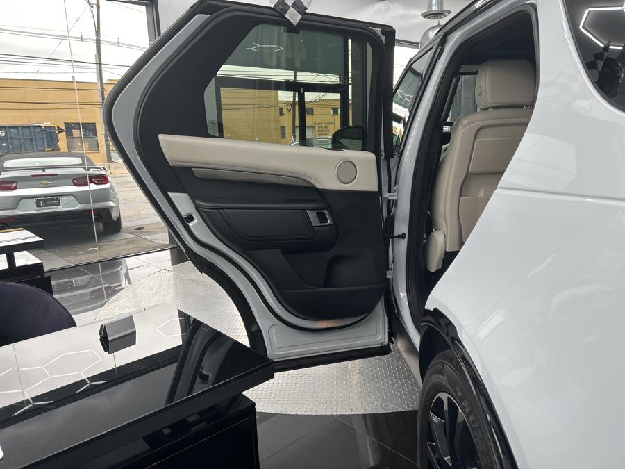 2018 Land Rover Discovery HSE V6 Supercharged, available for sale in Jersey City, New Jersey | Luxe Auto Galleria. Jersey City, New Jersey 2018 Land Rover Discovery HSE V6 Supercharged, available for sale in Jersey City, New Jersey | Luxe Auto Galleria. Jersey City, New Jersey