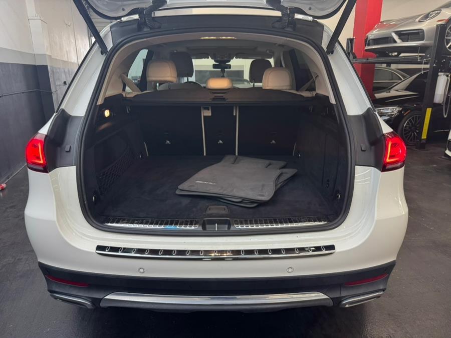 2022 Mercedes-Benz GLE GLE 450 4MATIC SUV, available for sale in Miami, FL, Florida | Bal Harbour Motor Group LLC. Miami, FL, Florida 2022 Mercedes-Benz GLE GLE 450 4MATIC SUV, available for sale in Miami, FL, Florida | Bal Harbour Motor Group LLC. Miami, FL, Florida