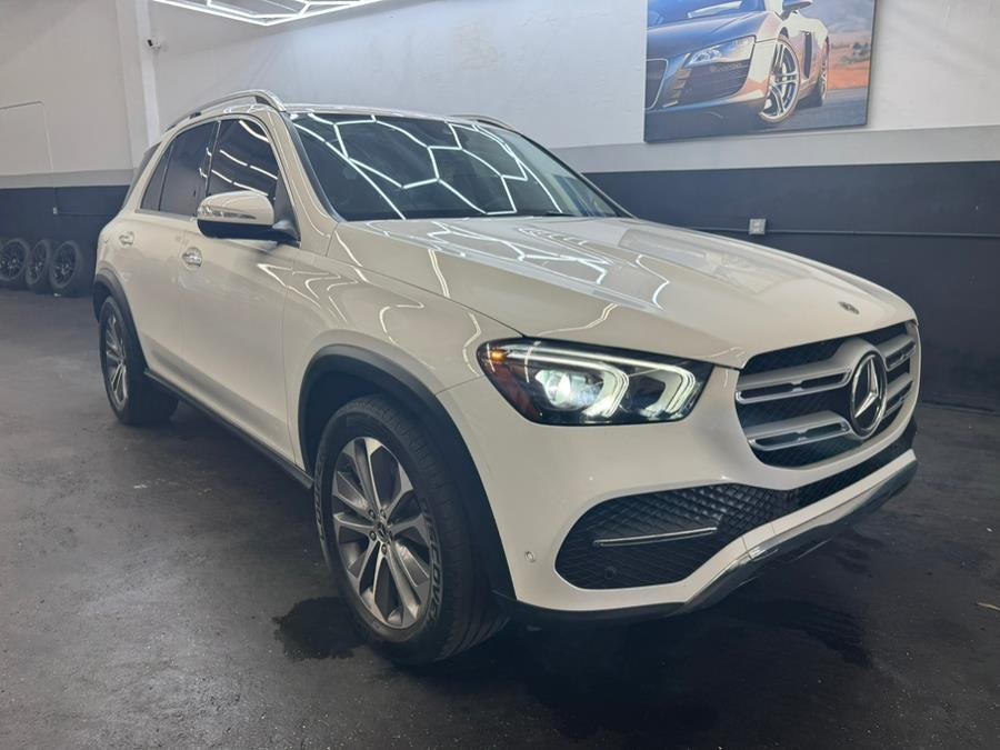 2022 Mercedes-Benz GLE GLE 450 4MATIC SUV, available for sale in Miami, FL, Florida | Bal Harbour Motor Group LLC. Miami, FL, Florida 2022 Mercedes-Benz GLE GLE 450 4MATIC SUV, available for sale in Miami, FL, Florida | Bal Harbour Motor Group LLC. Miami, FL, Florida