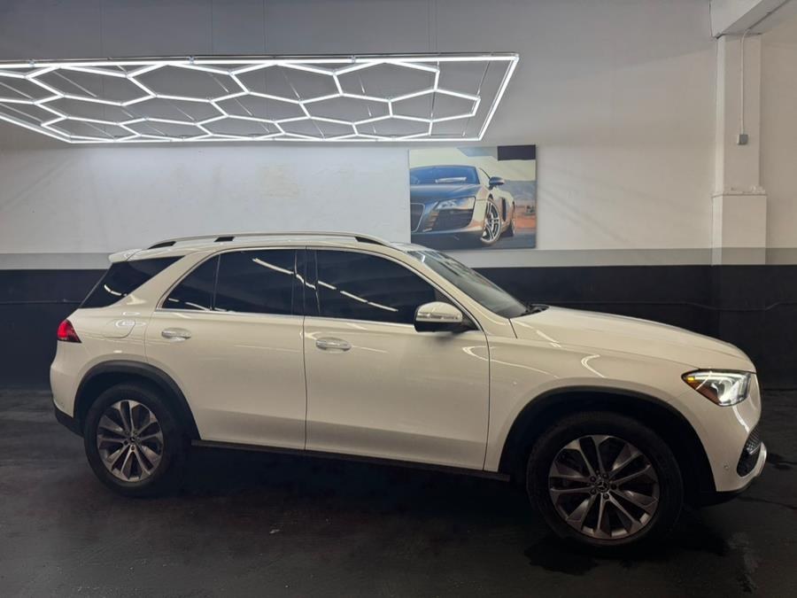 2022 Mercedes-Benz GLE GLE 450 4MATIC SUV, available for sale in Miami, FL, Florida | Bal Harbour Motor Group LLC. Miami, FL, Florida 2022 Mercedes-Benz GLE GLE 450 4MATIC SUV, available for sale in Miami, FL, Florida | Bal Harbour Motor Group LLC. Miami, FL, Florida