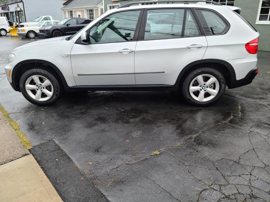 2007 BMW X5 AWD 4dr 3.0si, available for sale in Milford, Connecticut | Chip's Auto Sales Inc. Milford, Connecticut 2007 BMW X5 AWD 4dr 3.0si, available for sale in Milford, Connecticut | Chip's Auto Sales Inc. Milford, Connecticut