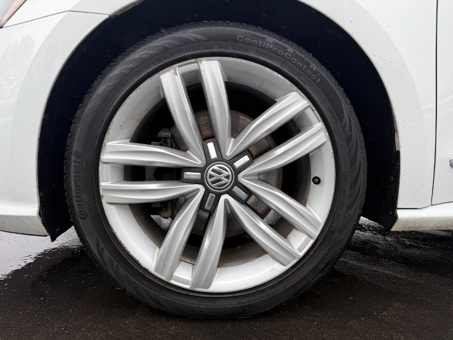 2016 Volkswagen Passat 4dr Sdn 1.8T Auto SEL PZEV, available for sale in Ortonville, Michigan | Marsh Auto Sales LLC. Ortonville, Michigan 2016 Volkswagen Passat 4dr Sdn 1.8T Auto SEL PZEV, available for sale in Ortonville, Michigan | Marsh Auto Sales LLC. Ortonville, Michigan