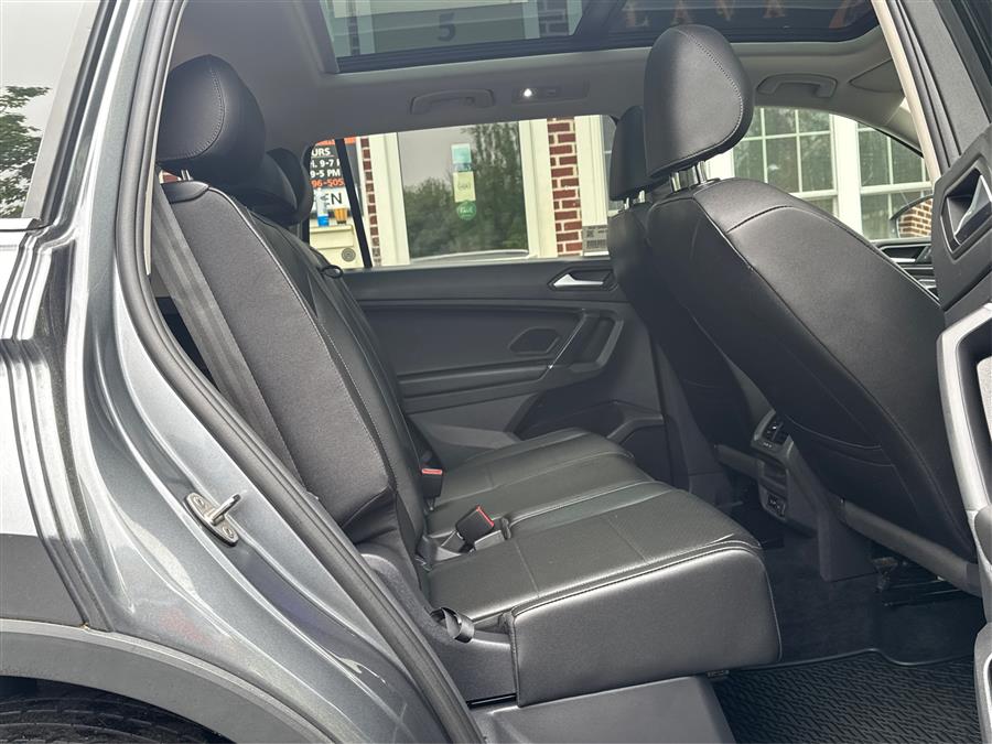 2020 Volkswagen Tiguan 2.0T SEL 4MOTION, available for sale in Canton, Connecticut | Lava Motors. Canton, Connecticut 2020 Volkswagen Tiguan 2.0T SEL 4MOTION, available for sale in Canton, Connecticut | Lava Motors. Canton, Connecticut