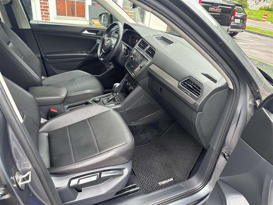 2020 Volkswagen Tiguan 2.0T SEL 4MOTION, available for sale in Canton, Connecticut | Lava Motors. Canton, Connecticut 2020 Volkswagen Tiguan 2.0T SEL 4MOTION, available for sale in Canton, Connecticut | Lava Motors. Canton, Connecticut