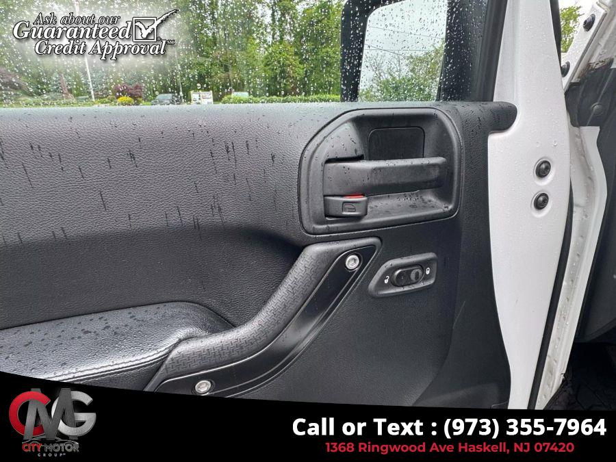 2017 Jeep Wrangler Unlimited Rubicon Recon Sport Utility 4D, available for sale in Haskell, New Jersey | City Motor Group Inc.. Haskell, New Jersey 2017 Jeep Wrangler Unlimited Rubicon Recon Sport Utility 4D, available for sale in Haskell, New Jersey | City Motor Group Inc.. Haskell, New Jersey
