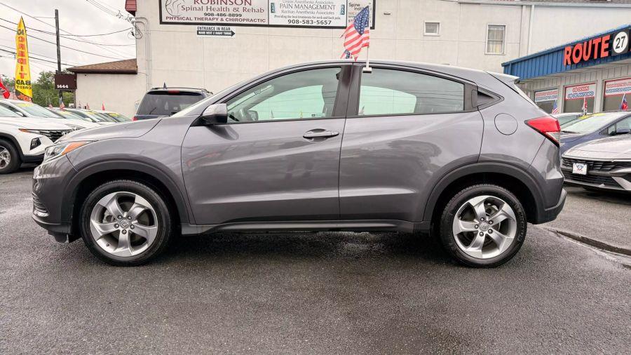 2022 Honda Hr-v LX Sport Utility 4D, available for sale in Linden, New Jersey | Route 27 Auto Mall. Linden, New Jersey 2022 Honda Hr-v LX Sport Utility 4D, available for sale in Linden, New Jersey | Route 27 Auto Mall. Linden, New Jersey