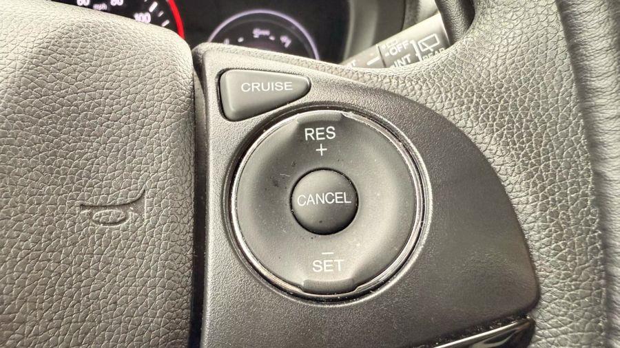 2022 Honda Hr-v LX Sport Utility 4D, available for sale in Linden, New Jersey | Route 27 Auto Mall. Linden, New Jersey 2022 Honda Hr-v LX Sport Utility 4D, available for sale in Linden, New Jersey | Route 27 Auto Mall. Linden, New Jersey