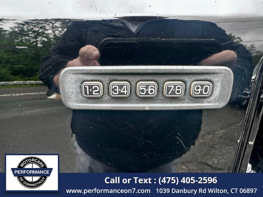 2016 Ford Super Duty F-250 SRW 4WD Crew Cab 156" Lariat, available for sale in Wilton, Connecticut | Performance Motor Cars Of Connecticut LLC. Wilton, Connecticut 2016 Ford Super Duty F-250 SRW 4WD Crew Cab 156" Lariat, available for sale in Wilton, Connecticut | Performance Motor Cars Of Connecticut LLC. Wilton, Connecticut
