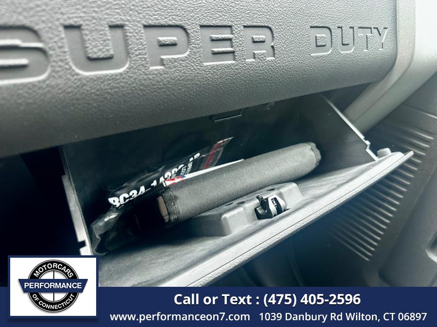 2016 Ford Super Duty F-250 SRW 4WD Crew Cab 156" Lariat, available for sale in Wilton, Connecticut | Performance Motor Cars Of Connecticut LLC. Wilton, Connecticut 2016 Ford Super Duty F-250 SRW 4WD Crew Cab 156" Lariat, available for sale in Wilton, Connecticut | Performance Motor Cars Of Connecticut LLC. Wilton, Connecticut