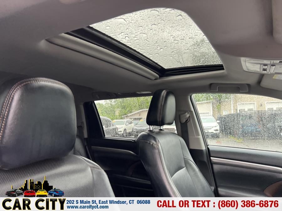 2017 Toyota Highlander Hybrid Limited V6 AWD (Natl), available for sale in East Windsor, Connecticut | Car City LLC. East Windsor, Connecticut 2017 Toyota Highlander Hybrid Limited V6 AWD (Natl), available for sale in East Windsor, Connecticut | Car City LLC. East Windsor, Connecticut