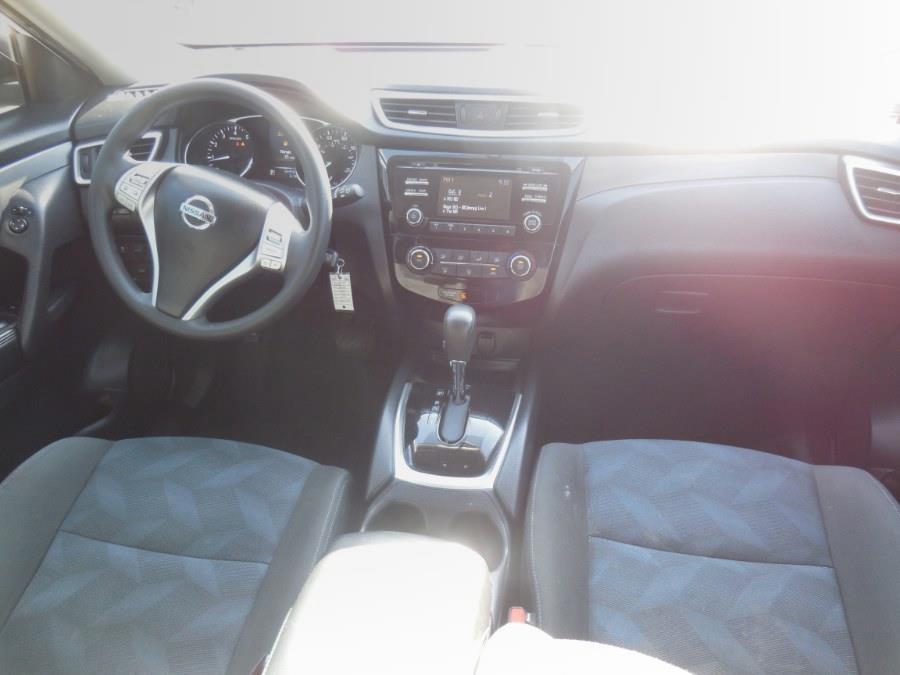 2016 Nissan Rogue FWD 4dr SV, available for sale in Hawaiian Gardens, California | Luxe Motors. Hawaiian Gardens, California 2016 Nissan Rogue FWD 4dr SV, available for sale in Hawaiian Gardens, California | Luxe Motors. Hawaiian Gardens, California