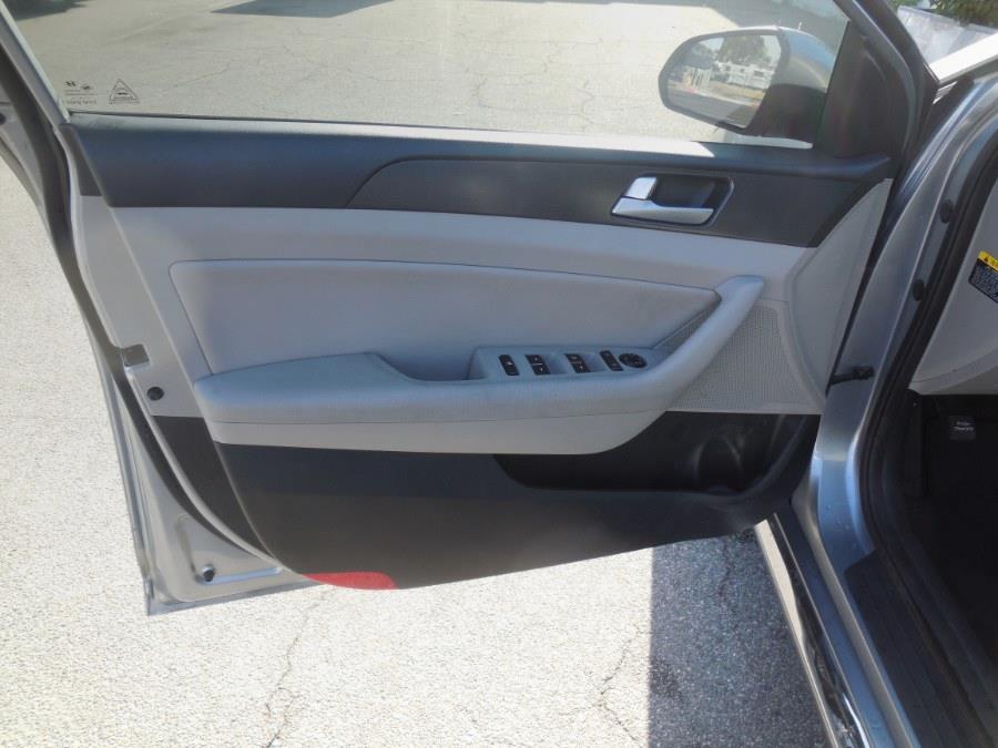 2016 Hyundai Sonata 4dr Sdn 2.4L Sport PZEV, available for sale in Hawaiian Gardens, California | Luxe Motors. Hawaiian Gardens, California 2016 Hyundai Sonata 4dr Sdn 2.4L Sport PZEV, available for sale in Hawaiian Gardens, California | Luxe Motors. Hawaiian Gardens, California