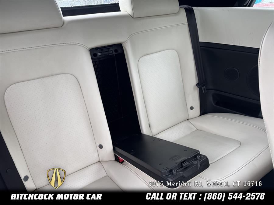 2007 Volkswagen Beetle Triple White, available for sale in Wolcott, Connecticut | Hitchcock Motor Car. Wolcott, Connecticut 2007 Volkswagen Beetle Triple White, available for sale in Wolcott, Connecticut | Hitchcock Motor Car. Wolcott, Connecticut