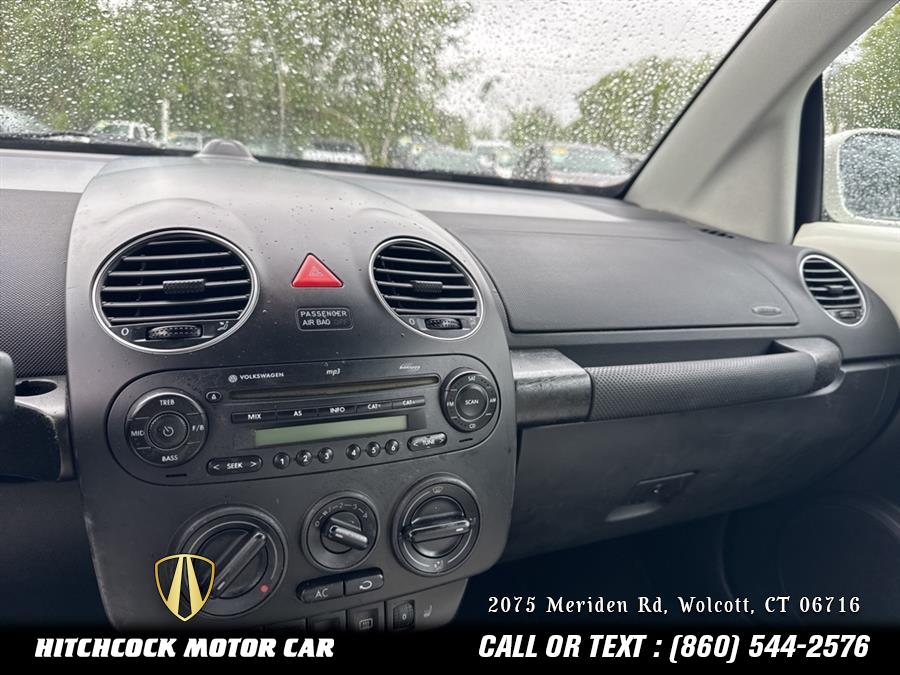 2007 Volkswagen Beetle Triple White, available for sale in Wolcott, Connecticut | Hitchcock Motor Car. Wolcott, Connecticut 2007 Volkswagen Beetle Triple White, available for sale in Wolcott, Connecticut | Hitchcock Motor Car. Wolcott, Connecticut
