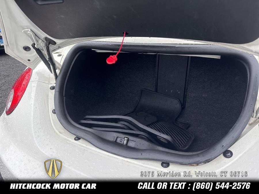 2007 Volkswagen Beetle Triple White, available for sale in Wolcott, Connecticut | Hitchcock Motor Car. Wolcott, Connecticut 2007 Volkswagen Beetle Triple White, available for sale in Wolcott, Connecticut | Hitchcock Motor Car. Wolcott, Connecticut