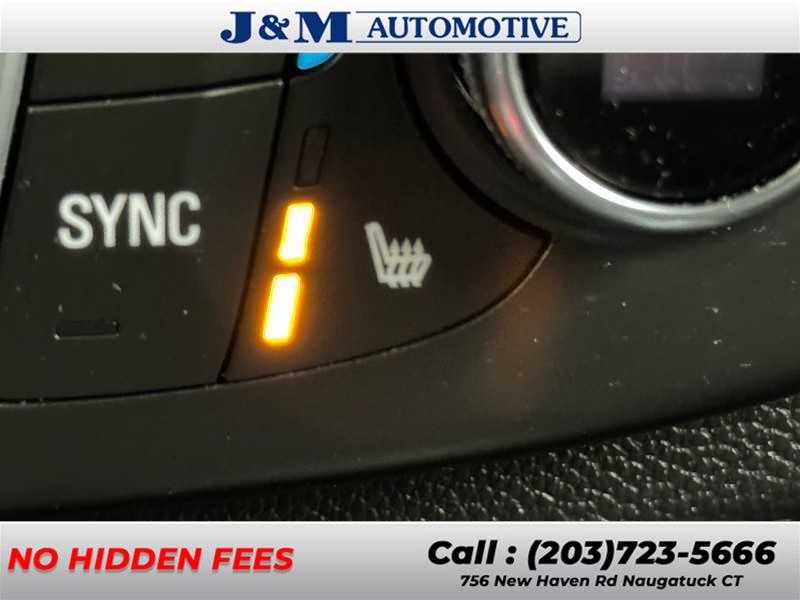 2019 Chevrolet Traverse LT Leather, available for sale in Naugatuck, Connecticut | J&M Automotive Sls&Svc LLC. Naugatuck, Connecticut 2019 Chevrolet Traverse LT Leather, available for sale in Naugatuck, Connecticut | J&M Automotive Sls&Svc LLC. Naugatuck, Connecticut