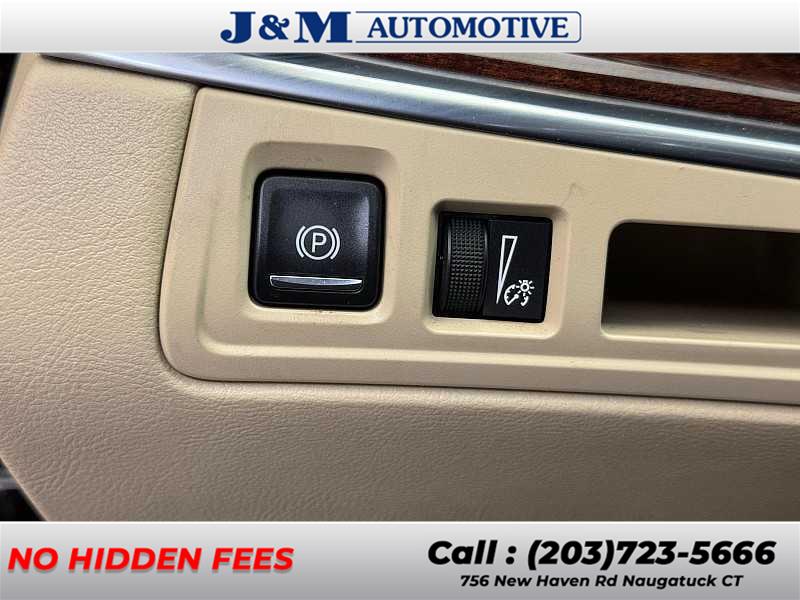 2018 Cadillac Xt5 Luxury AWD, available for sale in Naugatuck, Connecticut | J&M Automotive Sls&Svc LLC. Naugatuck, Connecticut 2018 Cadillac Xt5 Luxury AWD, available for sale in Naugatuck, Connecticut | J&M Automotive Sls&Svc LLC. Naugatuck, Connecticut