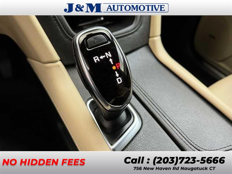 2018 Cadillac Xt5 Luxury AWD, available for sale in Naugatuck, Connecticut | J&M Automotive Sls&Svc LLC. Naugatuck, Connecticut 2018 Cadillac Xt5 Luxury AWD, available for sale in Naugatuck, Connecticut | J&M Automotive Sls&Svc LLC. Naugatuck, Connecticut