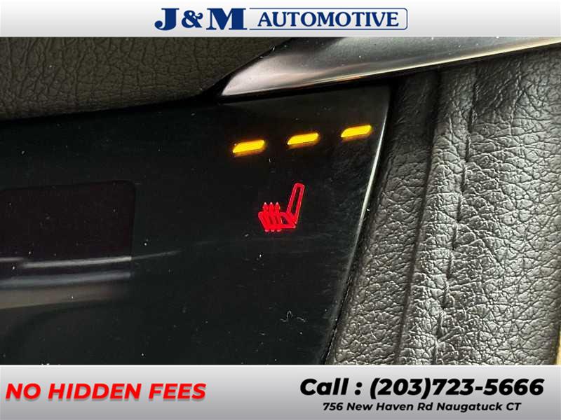 2018 Cadillac Xt5 Luxury AWD, available for sale in Naugatuck, Connecticut | J&M Automotive Sls&Svc LLC. Naugatuck, Connecticut 2018 Cadillac Xt5 Luxury AWD, available for sale in Naugatuck, Connecticut | J&M Automotive Sls&Svc LLC. Naugatuck, Connecticut