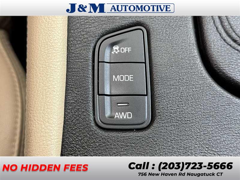 2018 Cadillac Xt5 Luxury AWD, available for sale in Naugatuck, Connecticut | J&M Automotive Sls&Svc LLC. Naugatuck, Connecticut 2018 Cadillac Xt5 Luxury AWD, available for sale in Naugatuck, Connecticut | J&M Automotive Sls&Svc LLC. Naugatuck, Connecticut