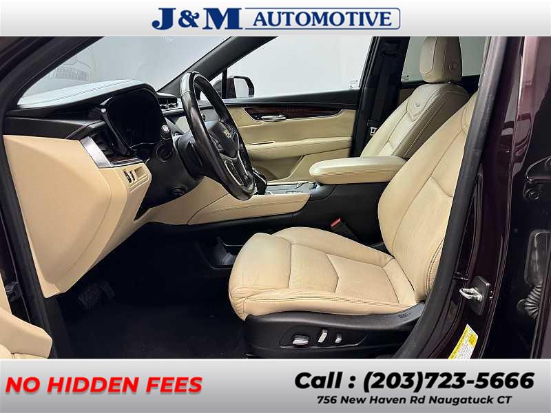 2018 Cadillac Xt5 Luxury AWD, available for sale in Naugatuck, Connecticut | J&M Automotive Sls&Svc LLC. Naugatuck, Connecticut 2018 Cadillac Xt5 Luxury AWD, available for sale in Naugatuck, Connecticut | J&M Automotive Sls&Svc LLC. Naugatuck, Connecticut
