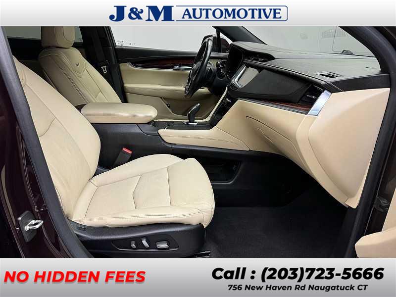 2018 Cadillac Xt5 Luxury AWD, available for sale in Naugatuck, Connecticut | J&M Automotive Sls&Svc LLC. Naugatuck, Connecticut 2018 Cadillac Xt5 Luxury AWD, available for sale in Naugatuck, Connecticut | J&M Automotive Sls&Svc LLC. Naugatuck, Connecticut