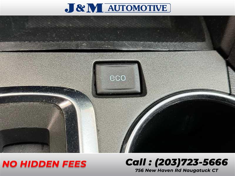 2016 Chevrolet Equinox LT, available for sale in Naugatuck, Connecticut | J&M Automotive Sls&Svc LLC. Naugatuck, Connecticut 2016 Chevrolet Equinox LT, available for sale in Naugatuck, Connecticut | J&M Automotive Sls&Svc LLC. Naugatuck, Connecticut
