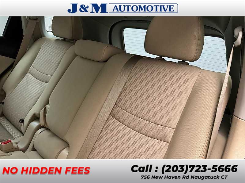 2017 Nissan Rogue SV, available for sale in Naugatuck, Connecticut | J&M Automotive Sls&Svc LLC. Naugatuck, Connecticut 2017 Nissan Rogue SV, available for sale in Naugatuck, Connecticut | J&M Automotive Sls&Svc LLC. Naugatuck, Connecticut
