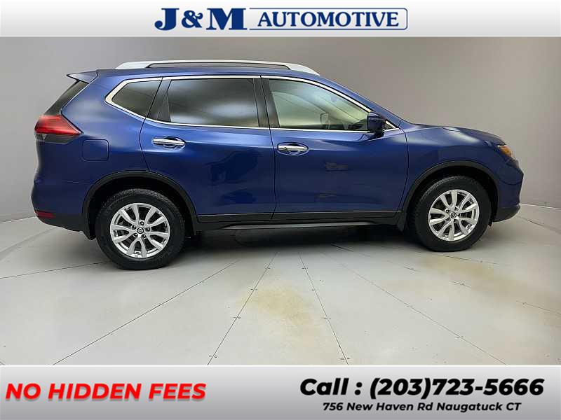2017 Nissan Rogue SV, available for sale in Naugatuck, Connecticut | J&M Automotive Sls&Svc LLC. Naugatuck, Connecticut 2017 Nissan Rogue SV, available for sale in Naugatuck, Connecticut | J&M Automotive Sls&Svc LLC. Naugatuck, Connecticut
