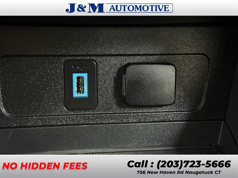 2018 Ford Escape SEL, available for sale in Naugatuck, Connecticut | J&M Automotive Sls&Svc LLC. Naugatuck, Connecticut 2018 Ford Escape SEL, available for sale in Naugatuck, Connecticut | J&M Automotive Sls&Svc LLC. Naugatuck, Connecticut