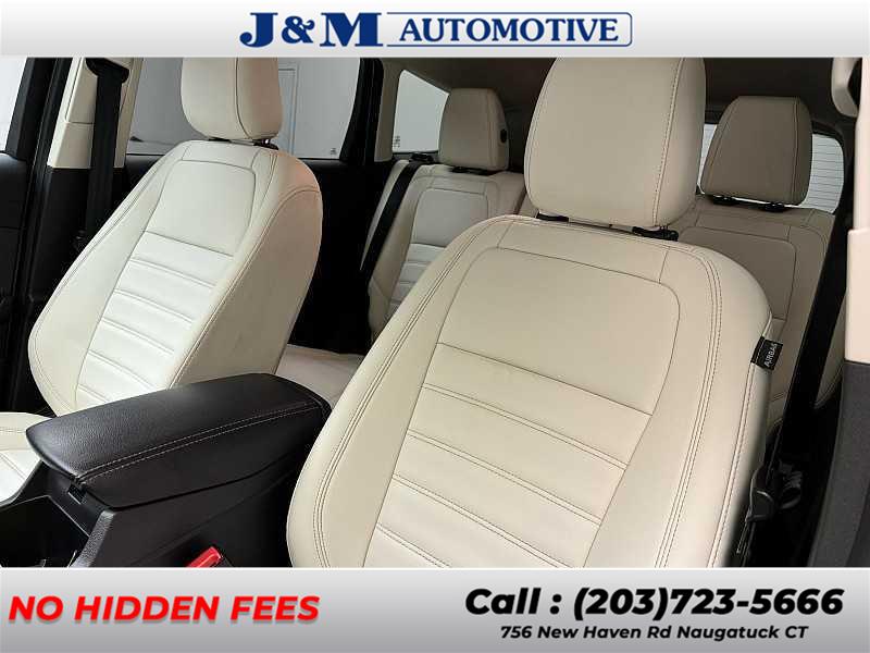 2018 Ford Escape SEL, available for sale in Naugatuck, Connecticut | J&M Automotive Sls&Svc LLC. Naugatuck, Connecticut 2018 Ford Escape SEL, available for sale in Naugatuck, Connecticut | J&M Automotive Sls&Svc LLC. Naugatuck, Connecticut