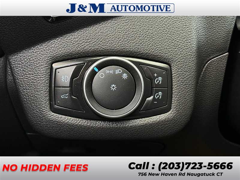 2018 Ford Escape SEL, available for sale in Naugatuck, Connecticut | J&M Automotive Sls&Svc LLC. Naugatuck, Connecticut 2018 Ford Escape SEL, available for sale in Naugatuck, Connecticut | J&M Automotive Sls&Svc LLC. Naugatuck, Connecticut