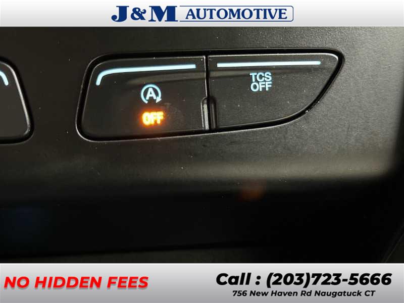 2018 Ford Escape SEL, available for sale in Naugatuck, Connecticut | J&M Automotive Sls&Svc LLC. Naugatuck, Connecticut 2018 Ford Escape SEL, available for sale in Naugatuck, Connecticut | J&M Automotive Sls&Svc LLC. Naugatuck, Connecticut